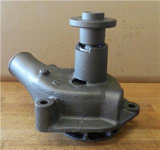 1940-49 International Green Diamond truck 175 214 233 rebuilt water pump 102066H