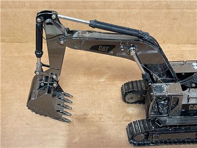 キャタピラー建機1/50 Cat 390F L ガンメタルフィニッシュ記念モデル キャタピラー建機1/50 Cat 390F L ガンメタルフィニッシュ記念
