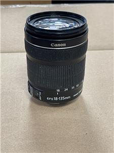 CANON EOS 70D DIGITAL SLR CAMERA W/ EF-S 18-135mm F/3.5-5.6 IS STM