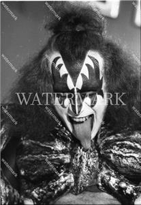 MC15 Gene Simmons Demon Face Kiss Rock & Roll. 8x10 11x14 16x20