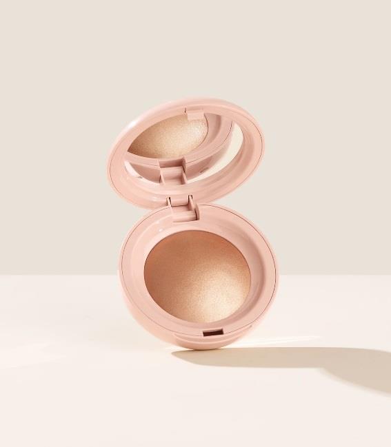 Rare Beauty Positive Light Silky Touch Highlighter