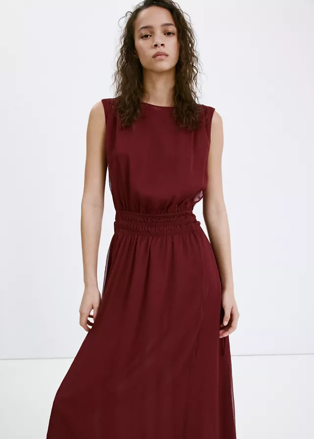 flowy gathered dress Shop cotton flowy gathered dress from Bebaak