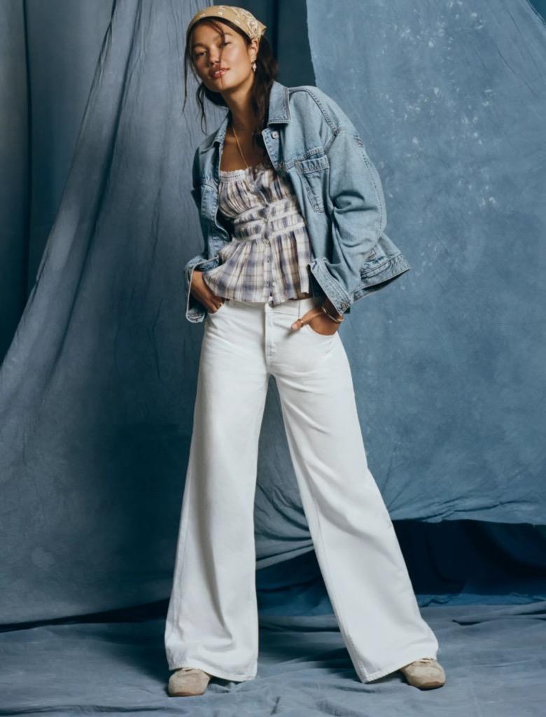 NWT American Eagle Dreamy Drape Strigid Low-Rise Baggy Ultra-Wide Leg Jean