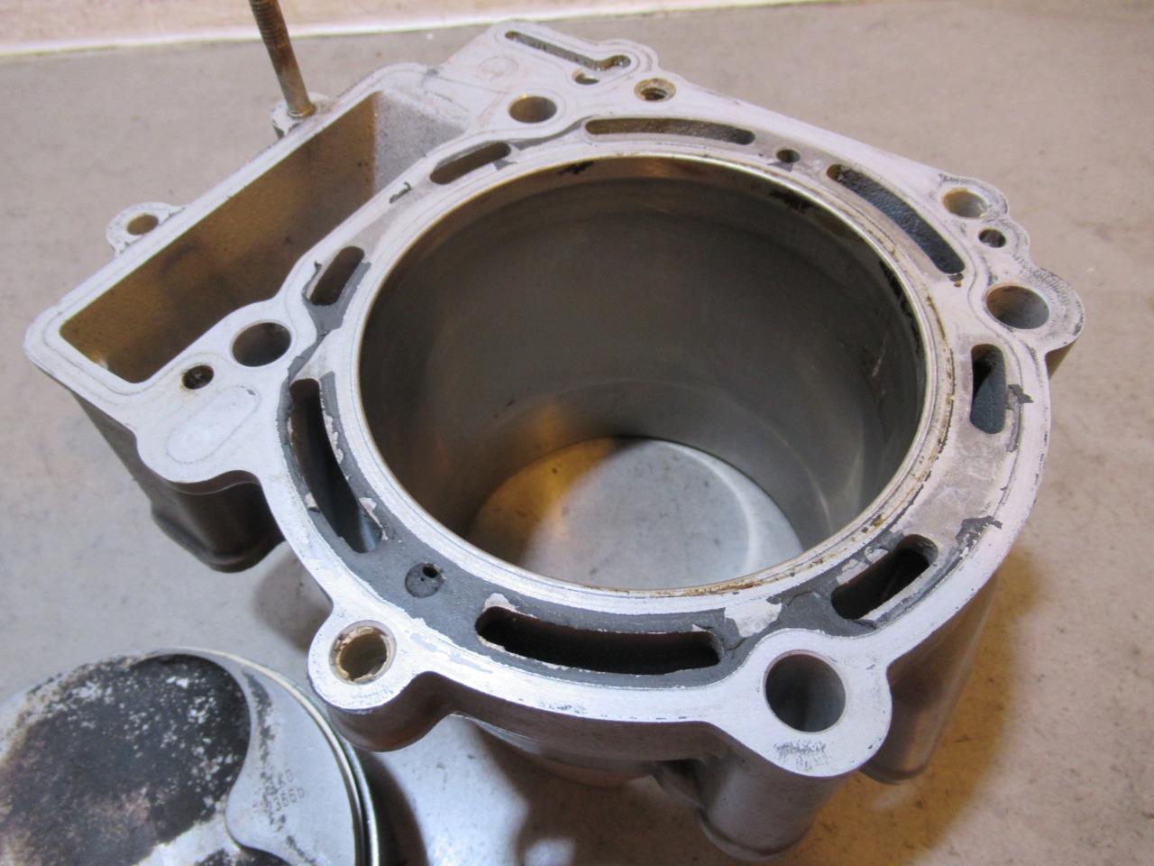 KTM Duke 990 Cylinder Piston Front 2007 #2