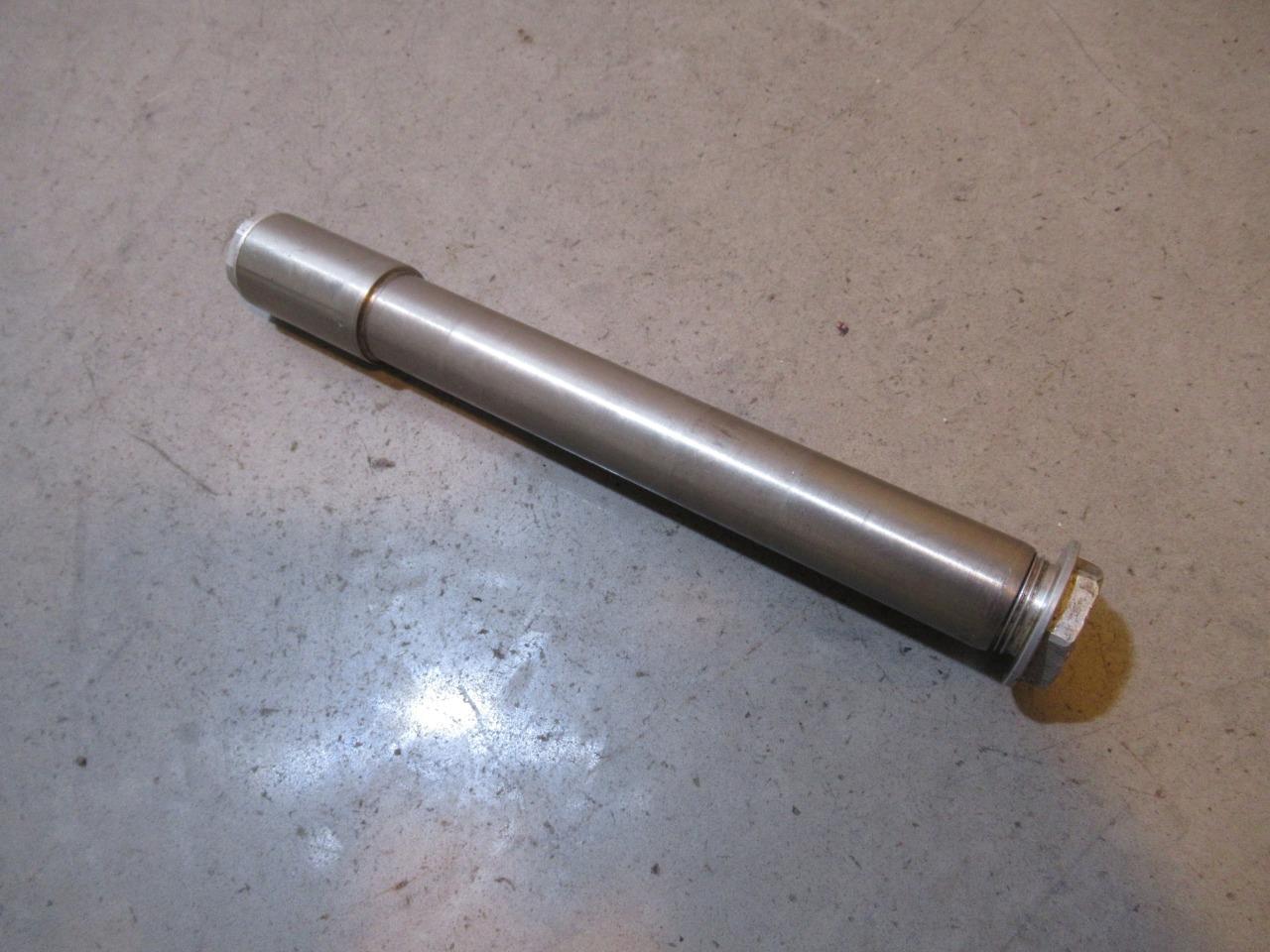 KTM 525 EXC Wheel Axle Shaft Front 2007