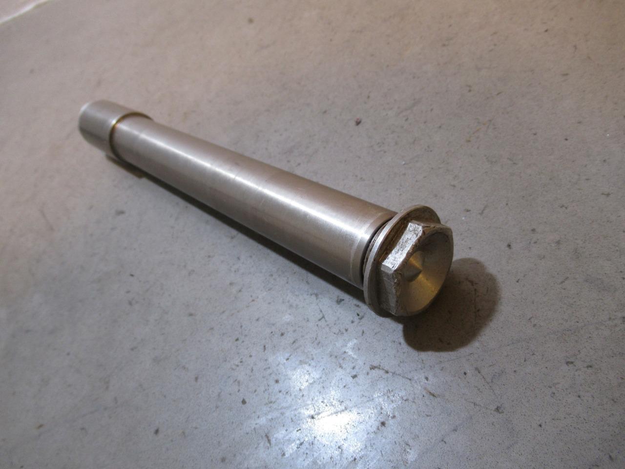 KTM 525 EXC Wheel Axle Shaft Front 2007