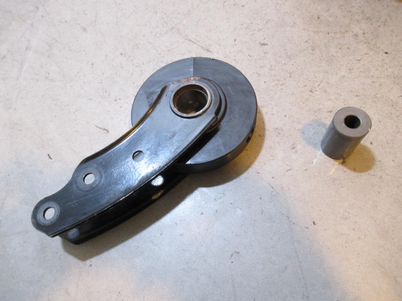 Arctic Cat M8000 Front Arm Roller 2019