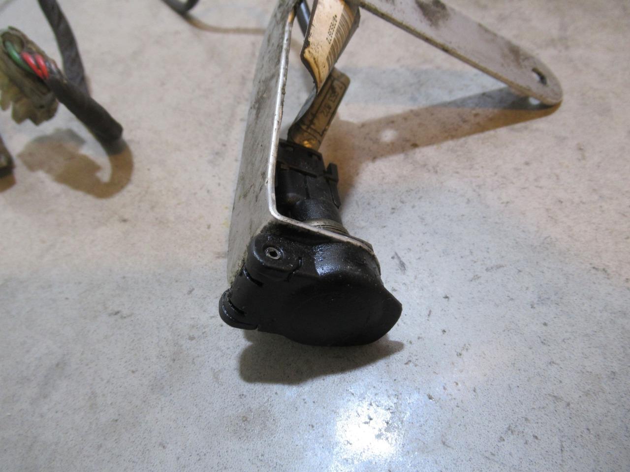 BMW F650gs Outlet Plug 2003 #2