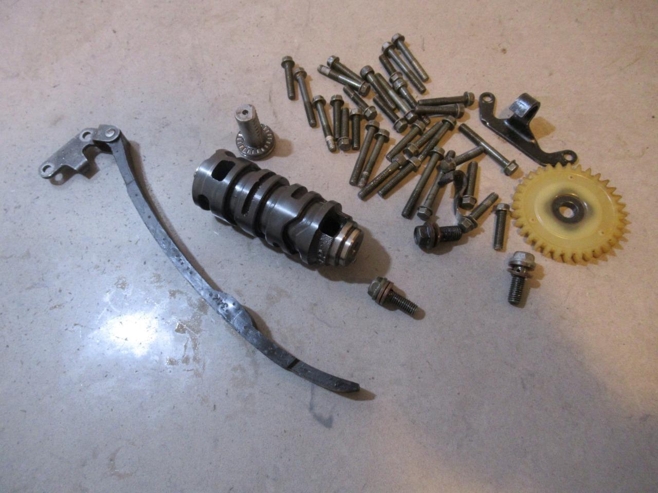 Yamaha Raptor 660 Bolts Screws Oilpump Gear 2001 #20