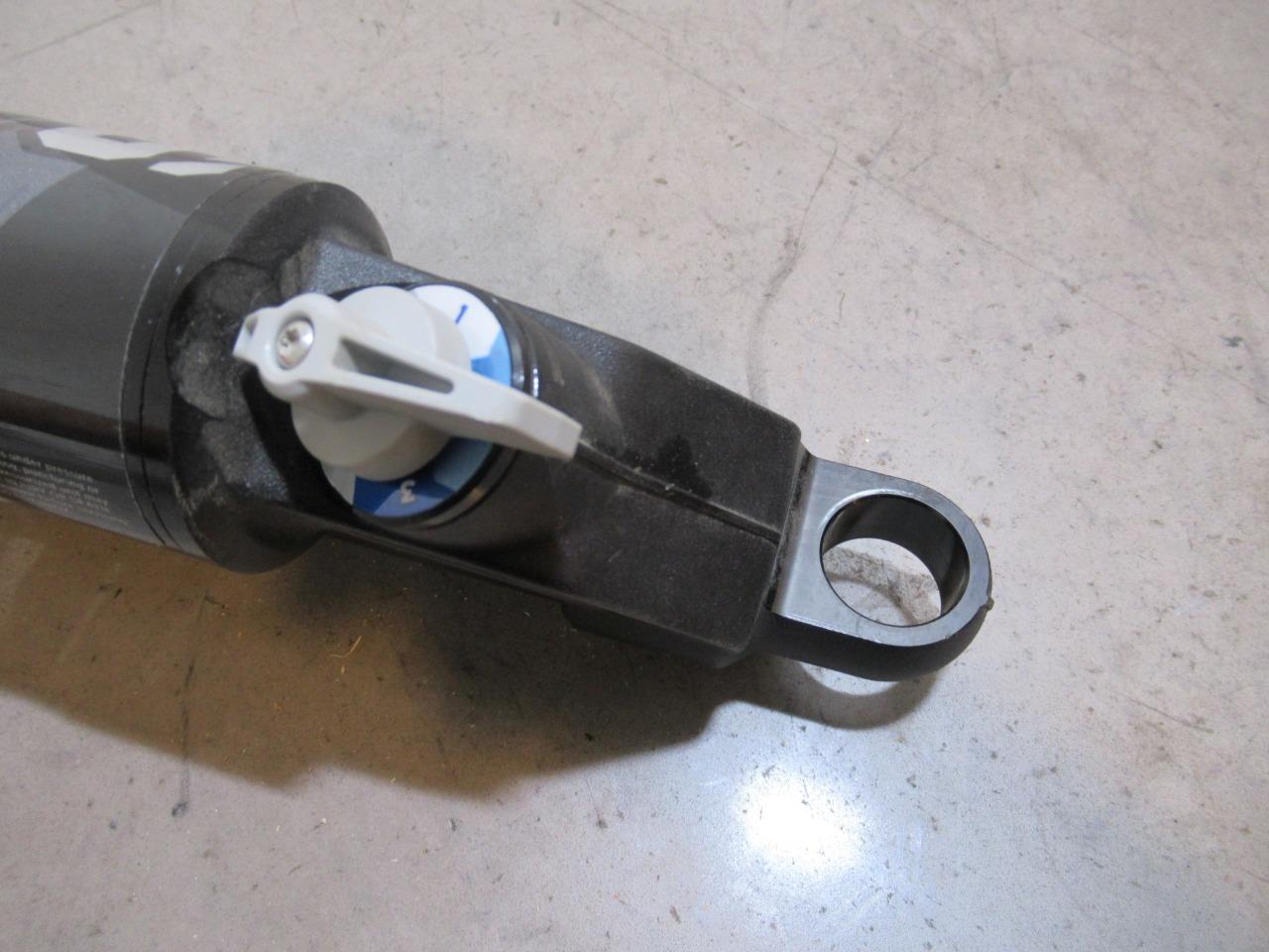 Arctic Cat M8000 Fox Float 3 Front Right 3703-938