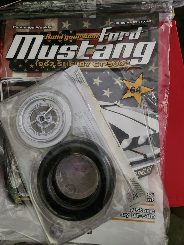 DEAGOSTINI Ford Mustang Shelby GT 500 1:8 - Foto 39 di 43
