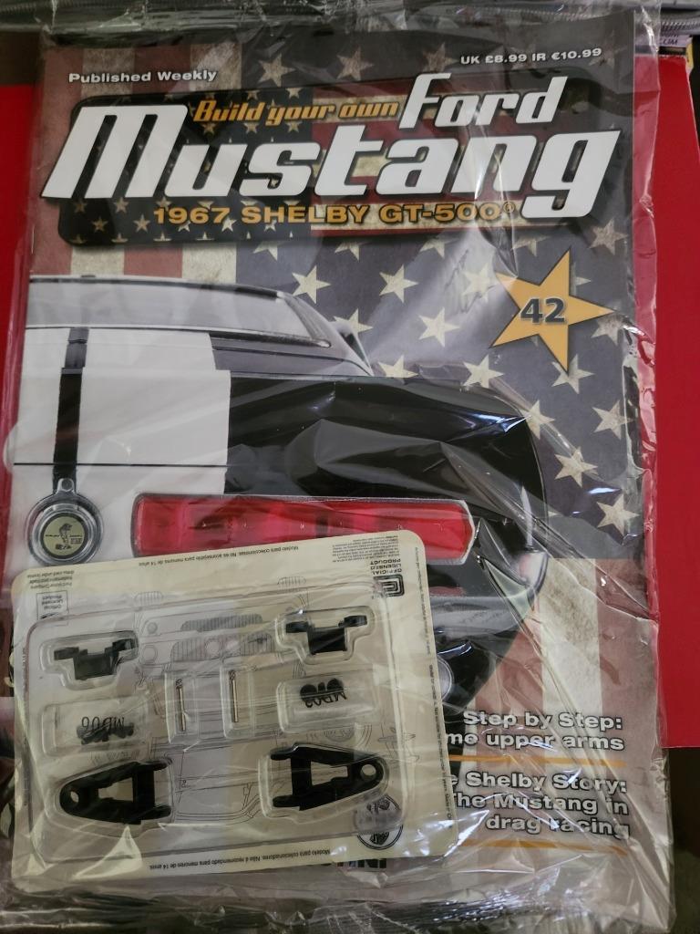 DEAGOSTINI Ford Mustang Shelby GT 500 1:8 - Foto 26 di 43
