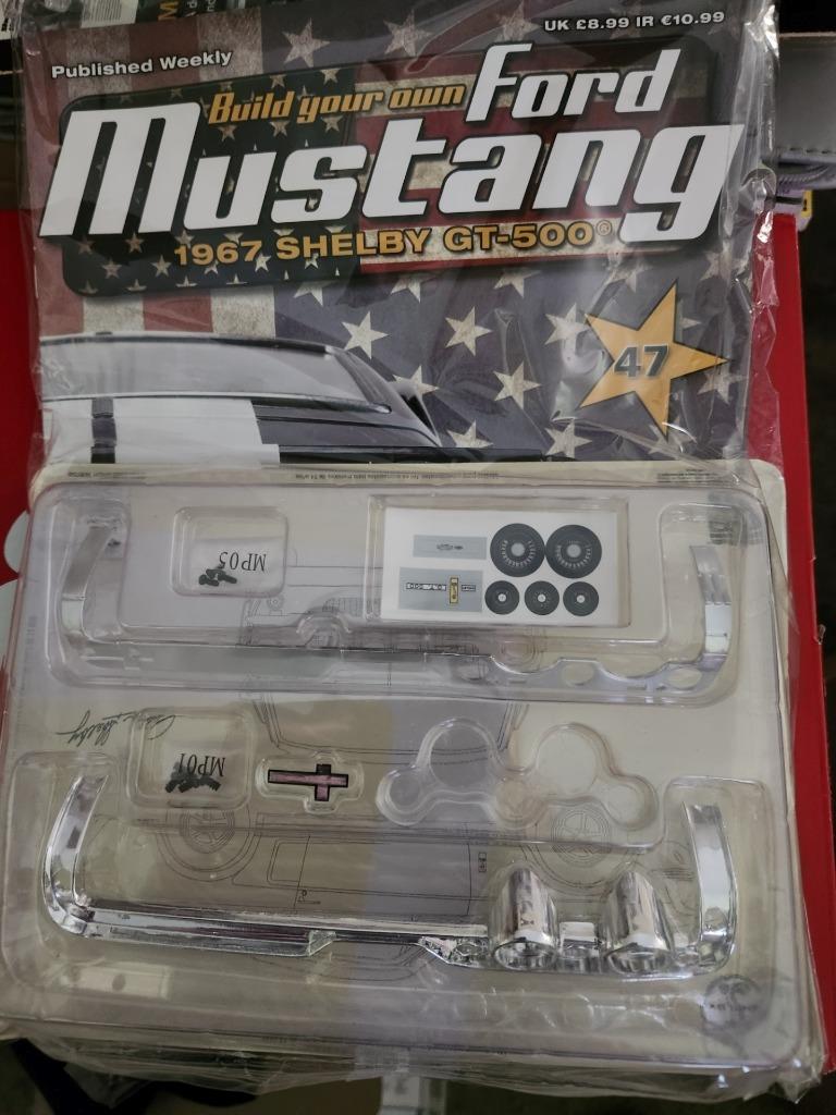 DEAGOSTINI Ford Mustang Shelby GT 500 1:8 - Foto 29 di 43