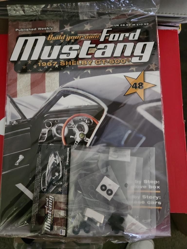 DEAGOSTINI Ford Mustang Shelby GT 500 1:8 - Foto 30 di 43