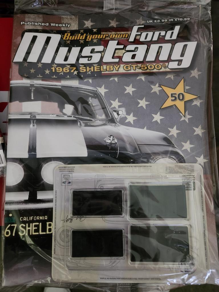 DEAGOSTINI Ford Mustang Shelby GT 500 1:8 - Foto 32 di 43