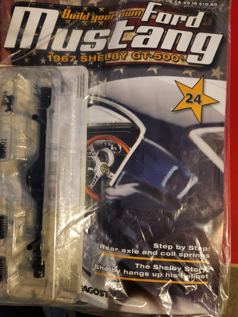 DEAGOSTINI Ford Mustang Shelby GT 500 1:8 - Foto 15 di 43
