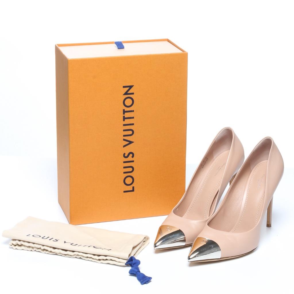 LOUIS VUITTON LV LOGO Womens Blush Pink Silver Pointed-Toe