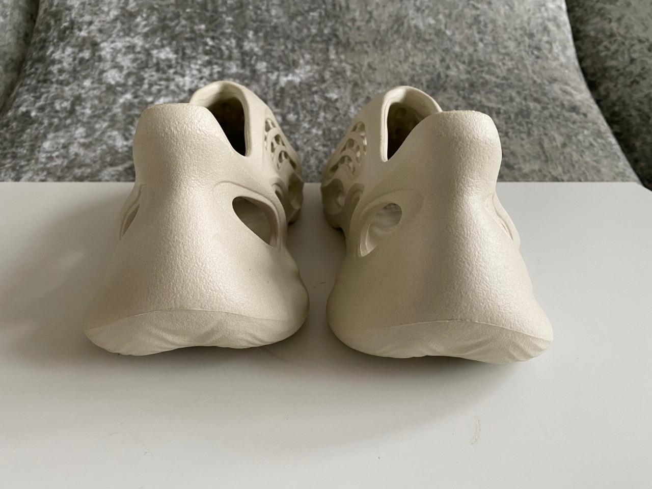 RELIST - Yeezy Foam Runners \