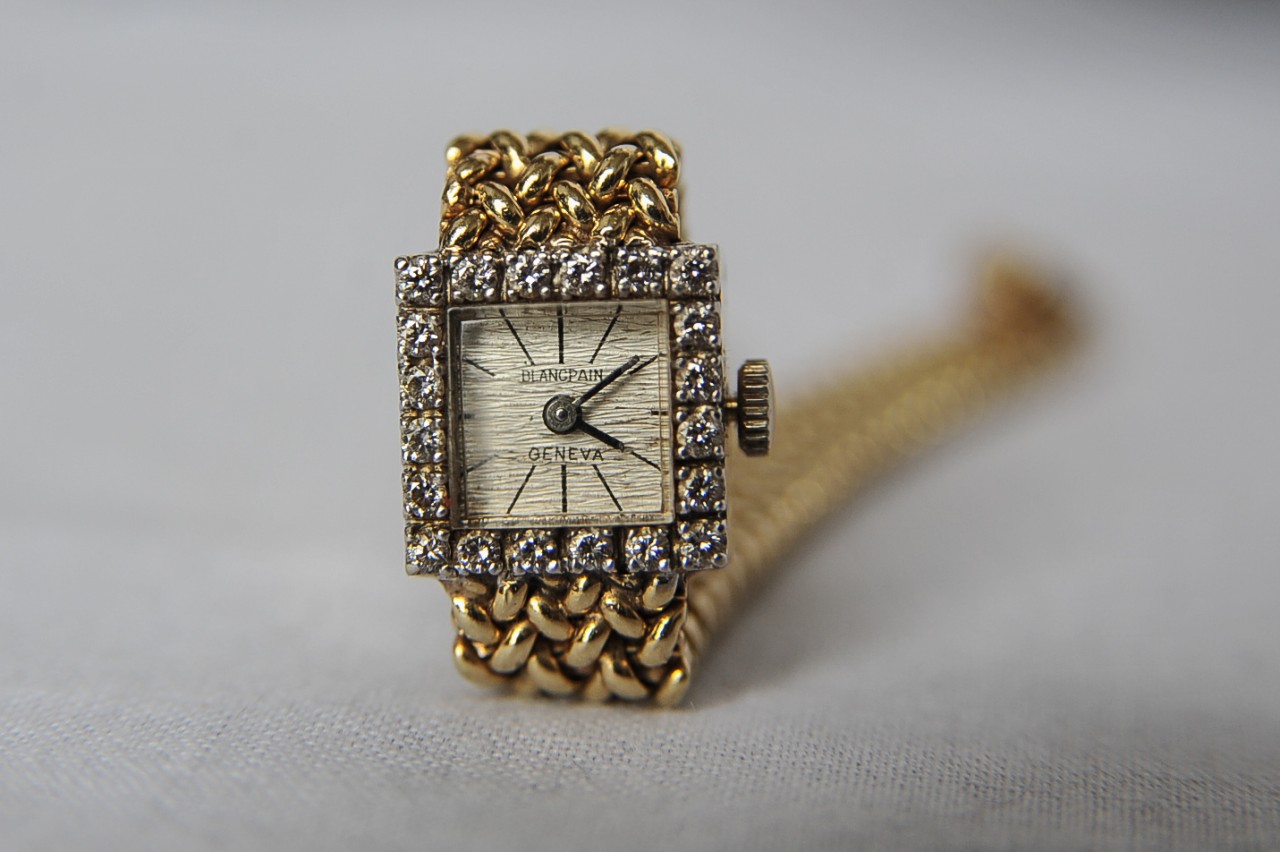 BLANCPAIN VINTAGE Ladies Small 14KT GOLD & Diamond Antique Square Watch ...