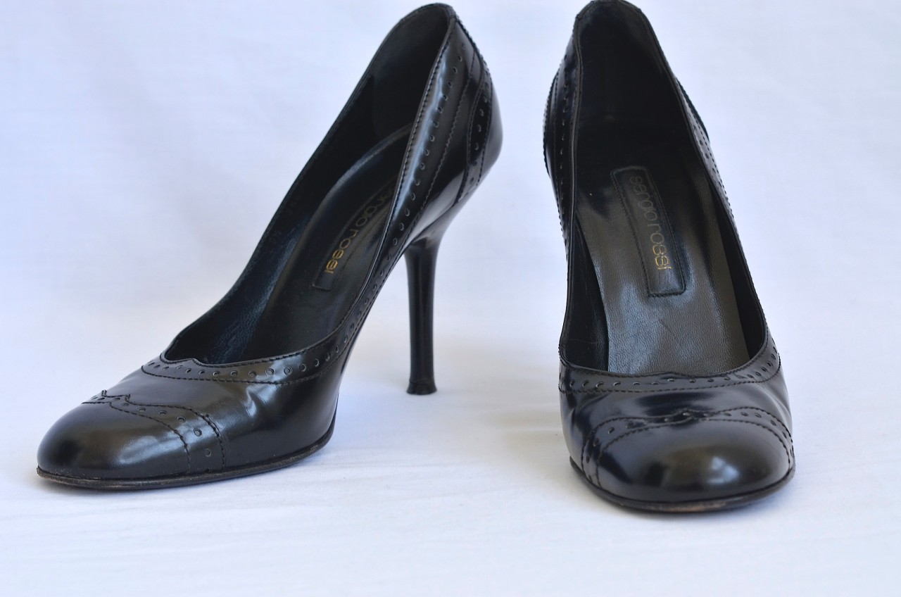 SERGIO ROSSI Womens Black Leather Wingtip High Heel Pump Shoe 9.5-39.5 ...