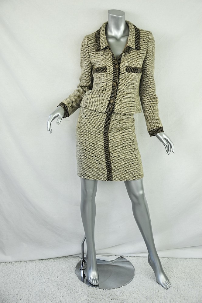CHANEL BOUTIQUE Brown+Beige Vintage TWEED SUIT Pencil Skirt+Jacket