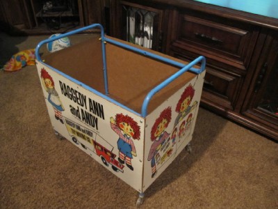 VINTAGE RAGGEDY ANN AND ANDY TOY CART WITH WHEELS THE BOB