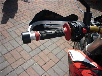 SUPERMOTO BAR END SLIDERS KTM APRILIA SUZUKI FITS ALL SUPERMOTO HAND GUARDS R6D6