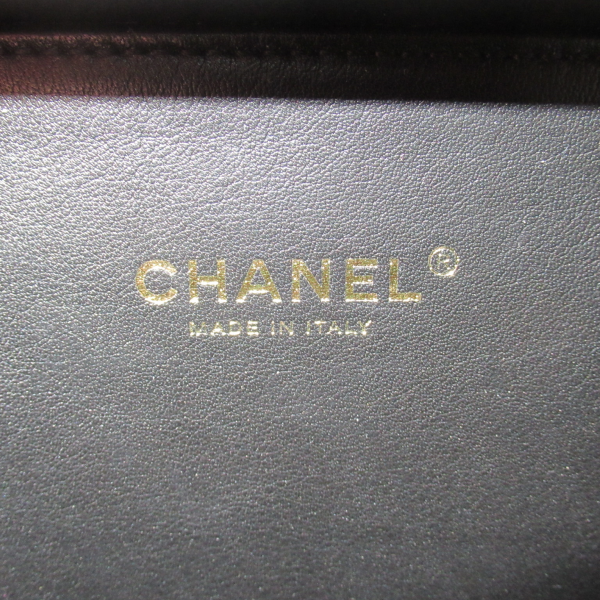2021 Chanel Black Caviar Gold Small Filigree Vanity Case Handle