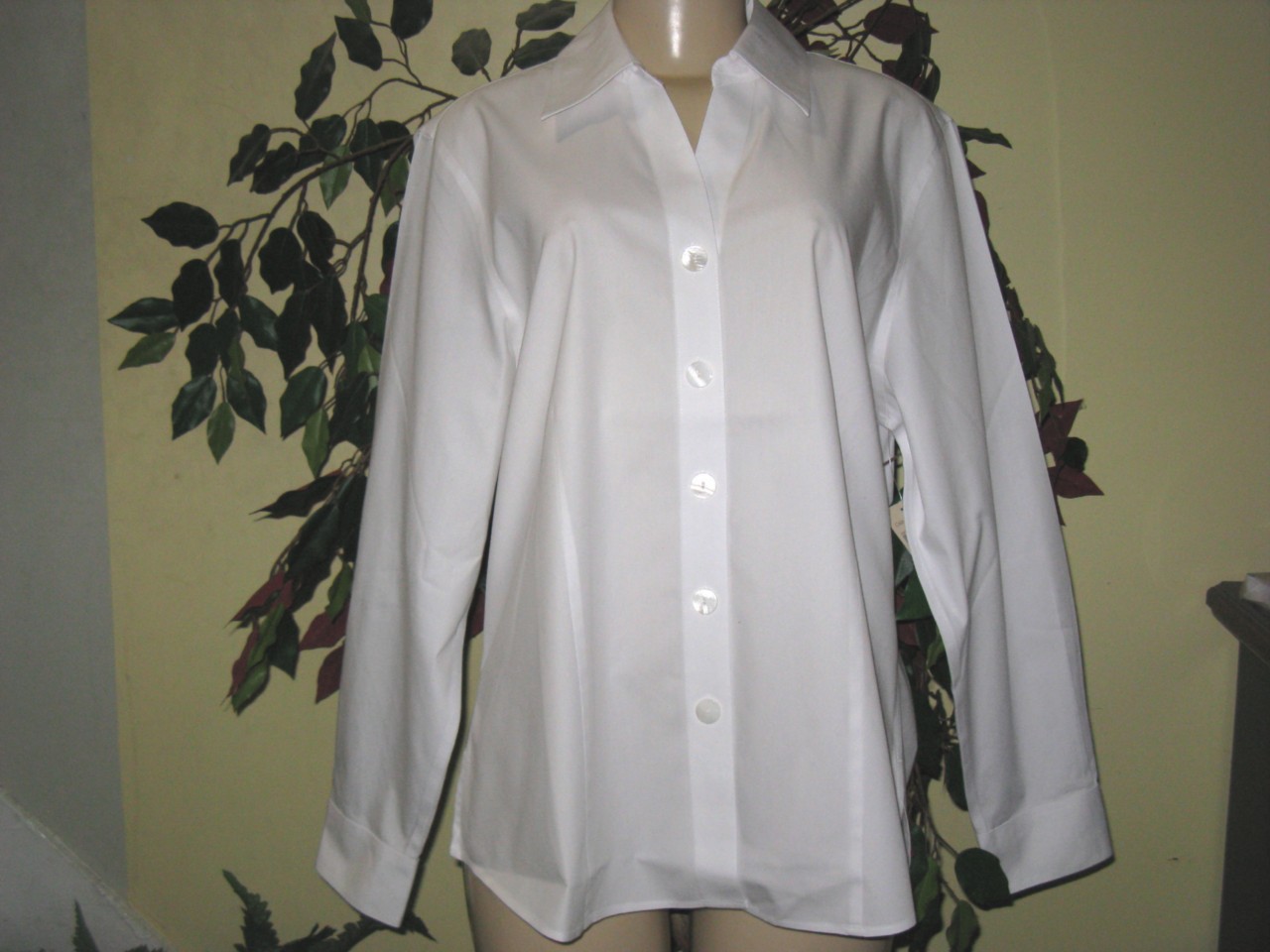 $75 Coldwater creek white no iron shirt top plus 1X2X3X