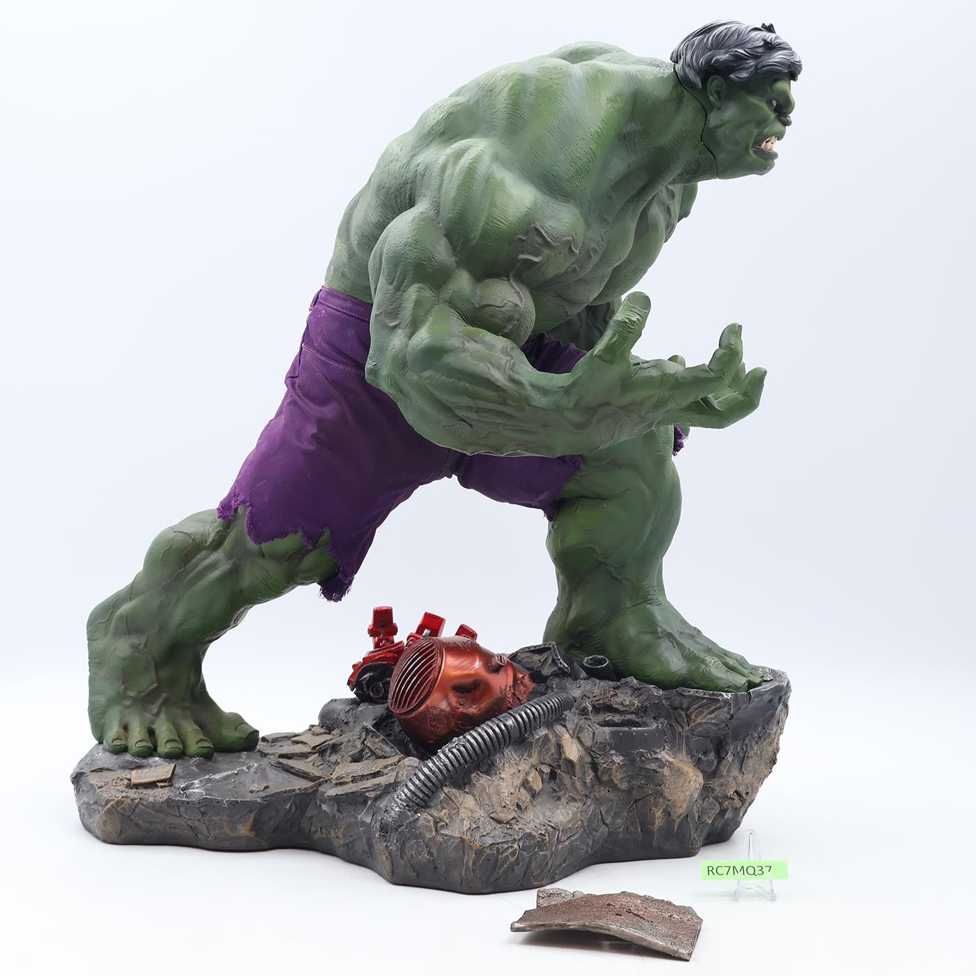 The Incredible Hulk Premium Format Statue Marvel Sideshow Collectibles 0121/2500