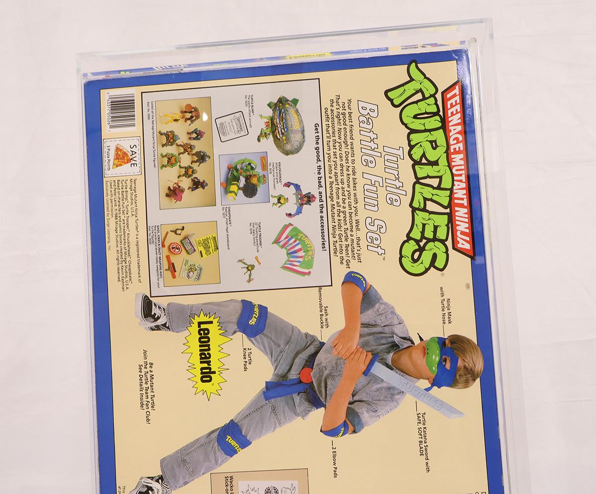 Leonardo Turtle Battle Fun Set AFA HIGHEST GRADED 85 POP 1 TMNT Playmates NEW