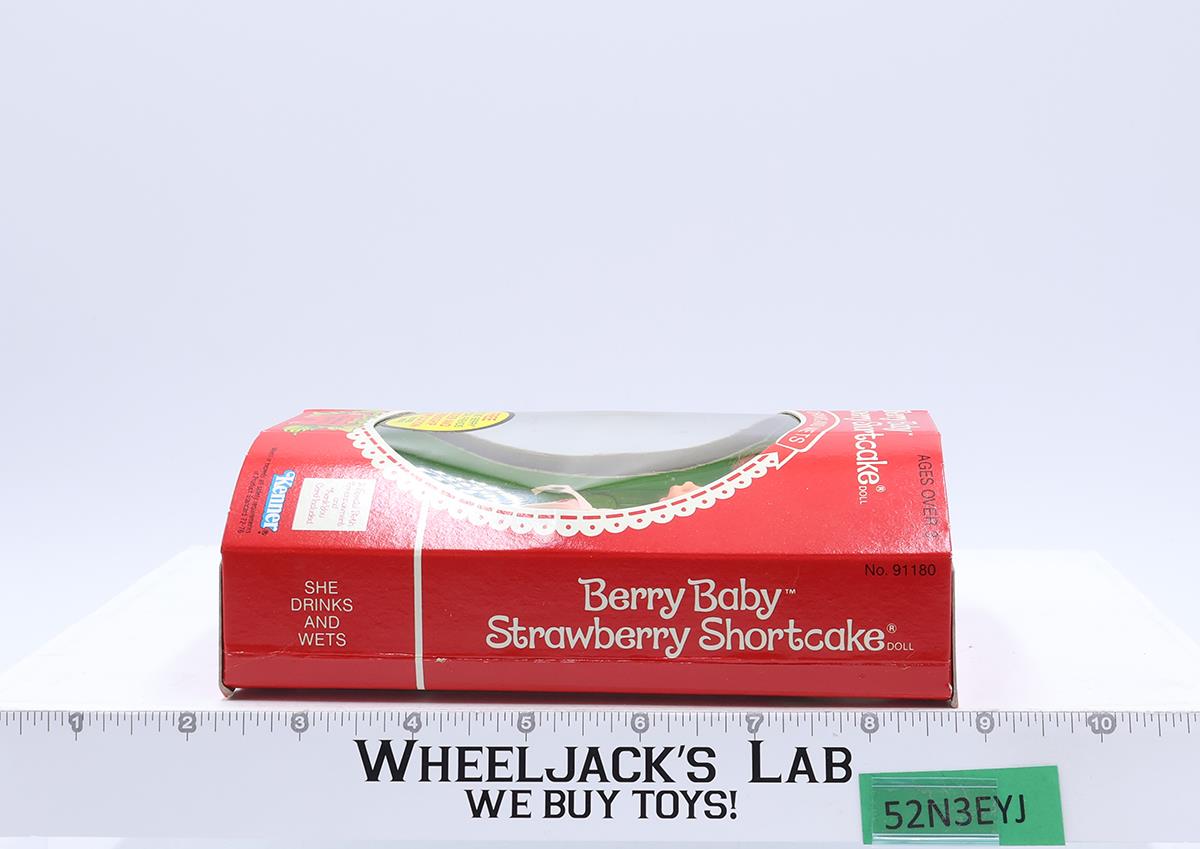 Berry Baby Strawberry Shortcake Drinks Wets 1984 Kenner Vintage Doll NEW MISB