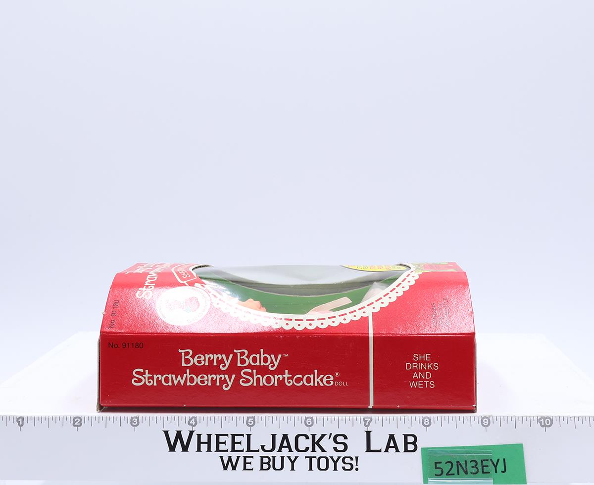 Berry Baby Strawberry Shortcake Drinks Wets 1984 Kenner Vintage Doll NEW MISB