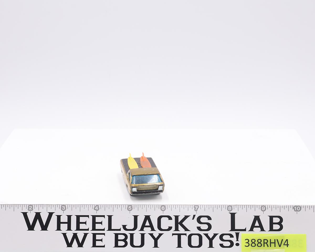 Deora Gold w/ Surfboards 1967 1968 Redline Hot Wheels Mattel Vintage RL HK