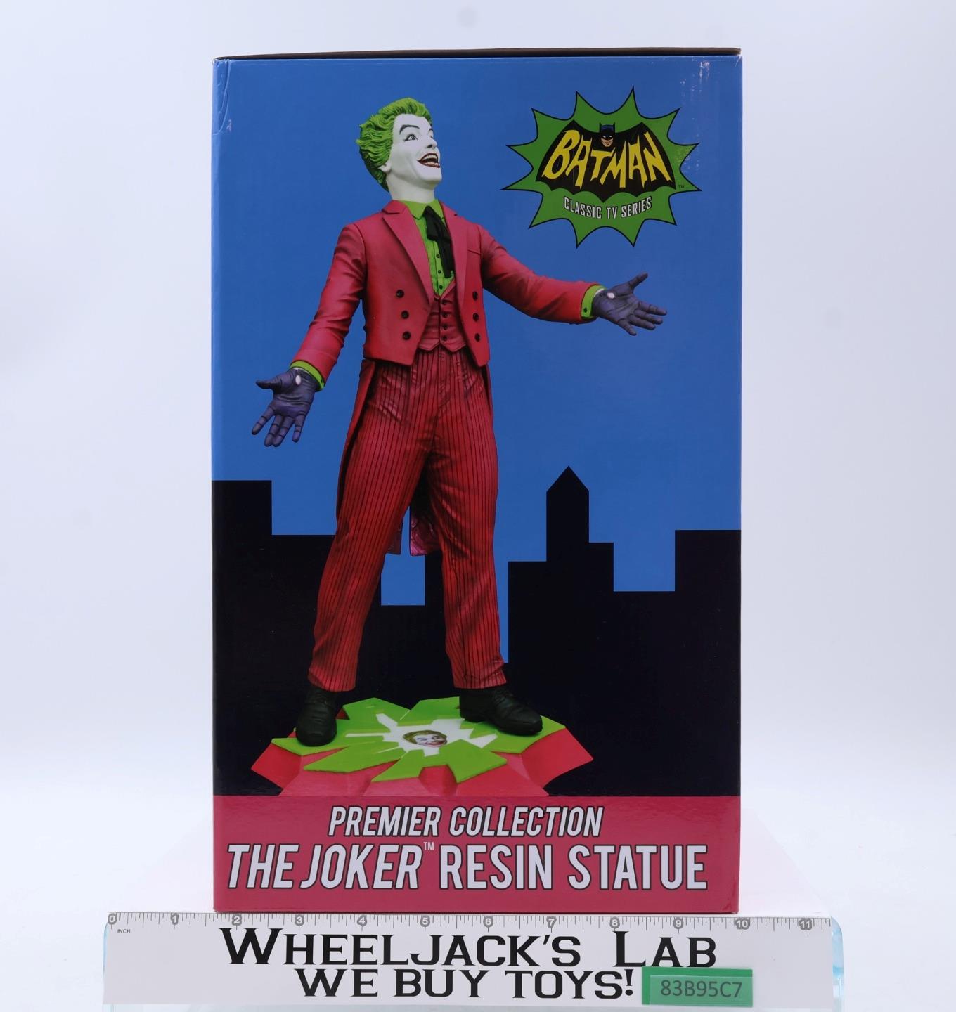 Joker DC Comics Premier Collection Diamond Select Jean St. Jean 12" Resin Statue