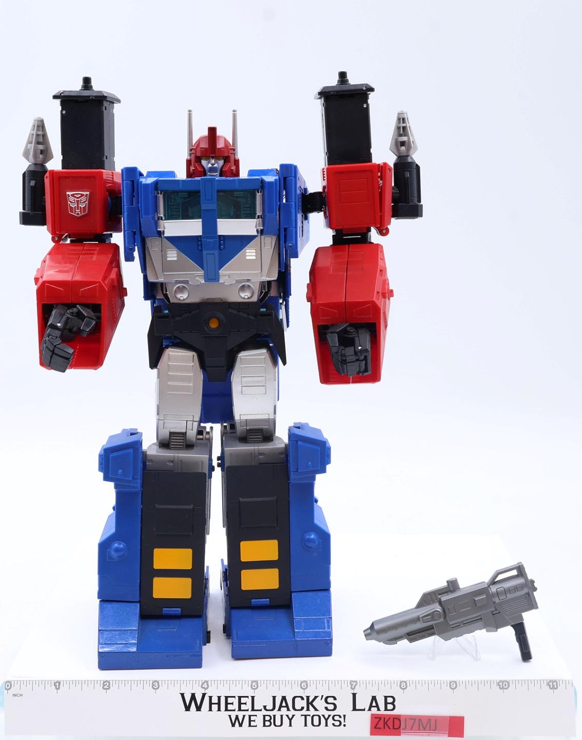 Delta Magnus MP-31 Transformers Masterpiece 2016 Takara Action Figure