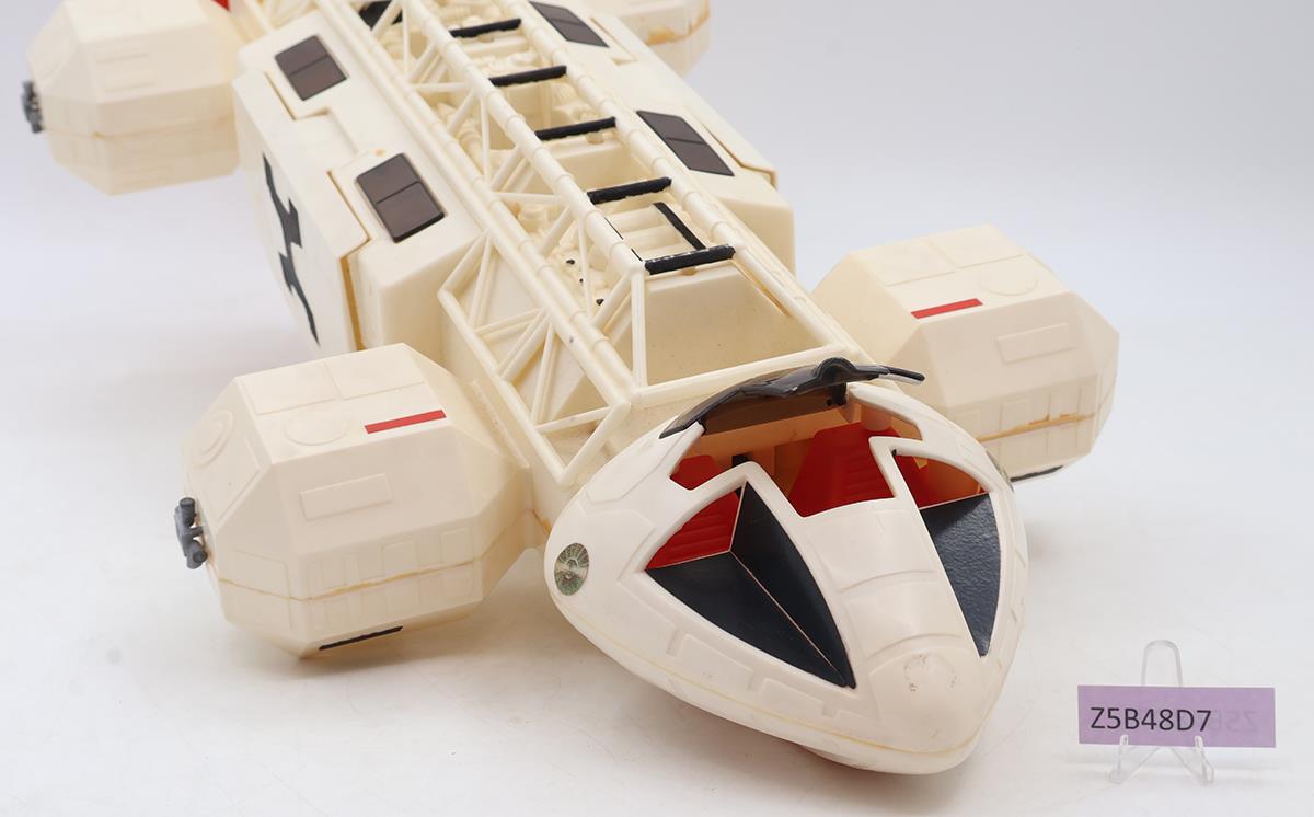 Eagle 1 Transporter Spacecraft Space 1999 1976 Mattel Vintage Action Figure