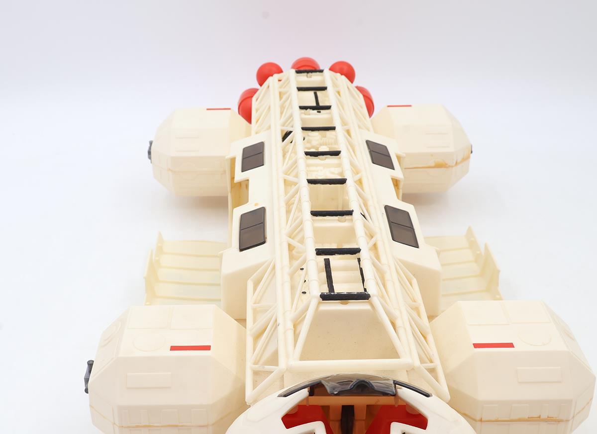 Eagle 1 Transporter Spacecraft Space 1999 1976 Mattel Vintage Action Figure