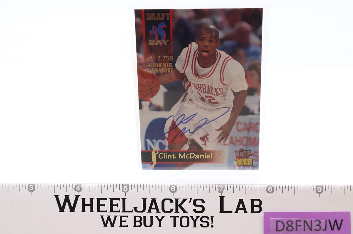 Clint McDaniel Draft Day AUTOGRAPHED 1995 Signature Rookies NBL Trading Card