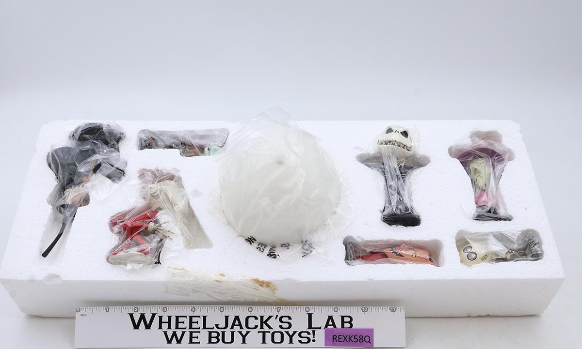 Christmas Tree W/ Bobbleheads The Nightmare Before Christmas NECA NEW MIB