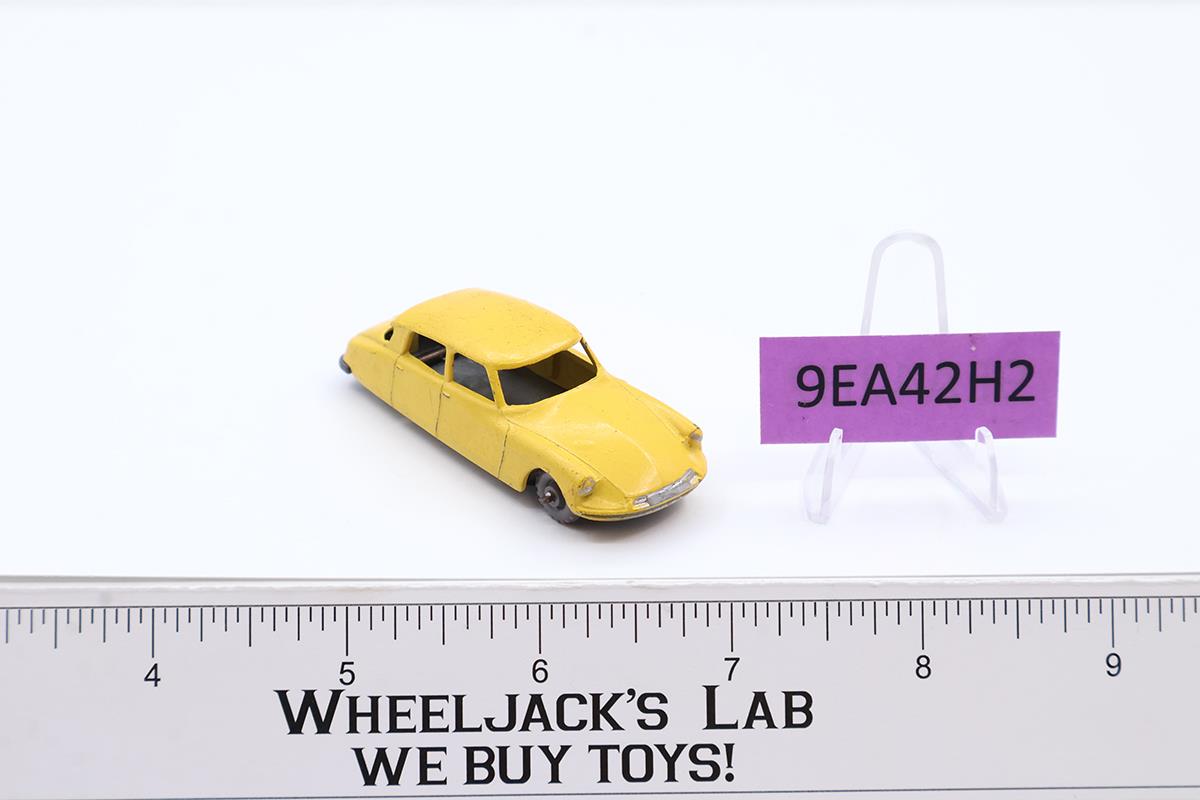 Citroen DS 19 No. 66 MOKO Lesney Matchbox 1959 YELLOW Vtg England Citroën