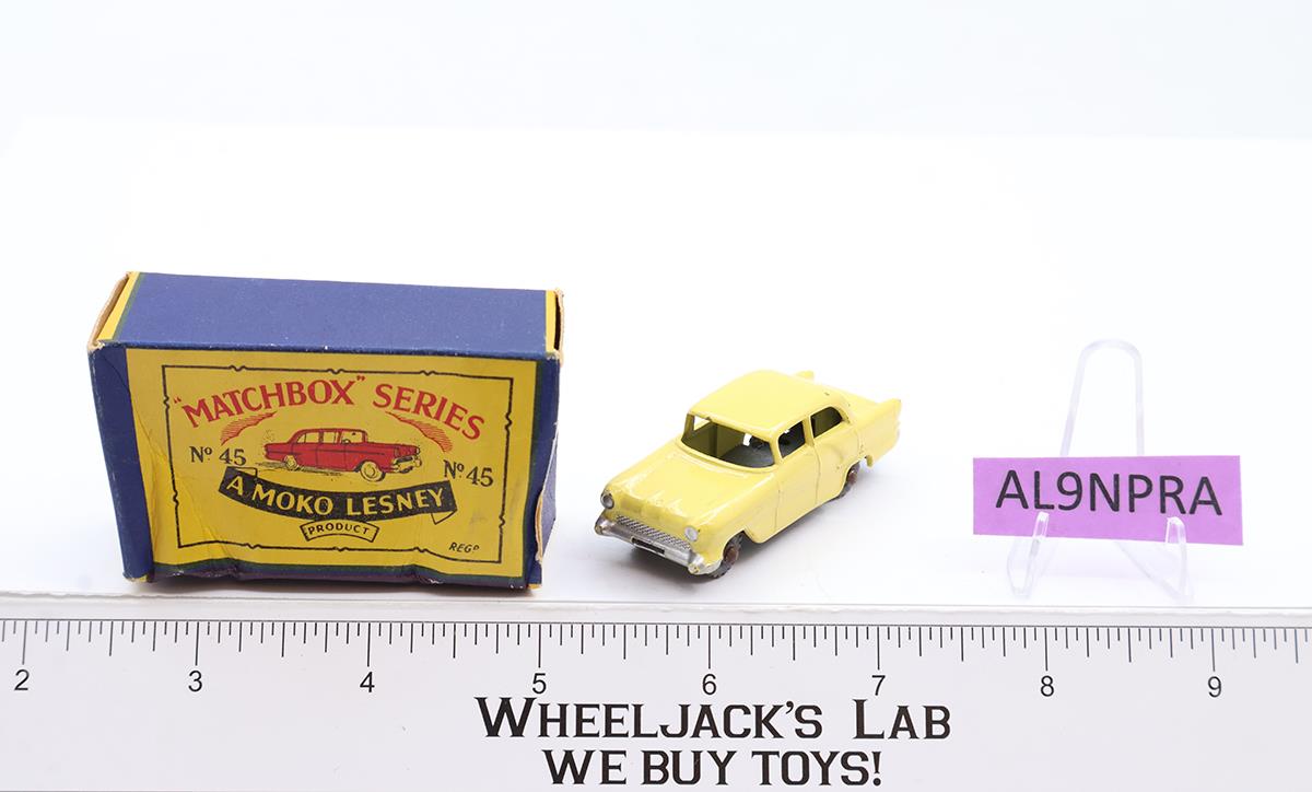 Vauxhall Victor No. 44 MOKO Lesney Matchbox 1958 Yellow Vtg England w/ B2 Box