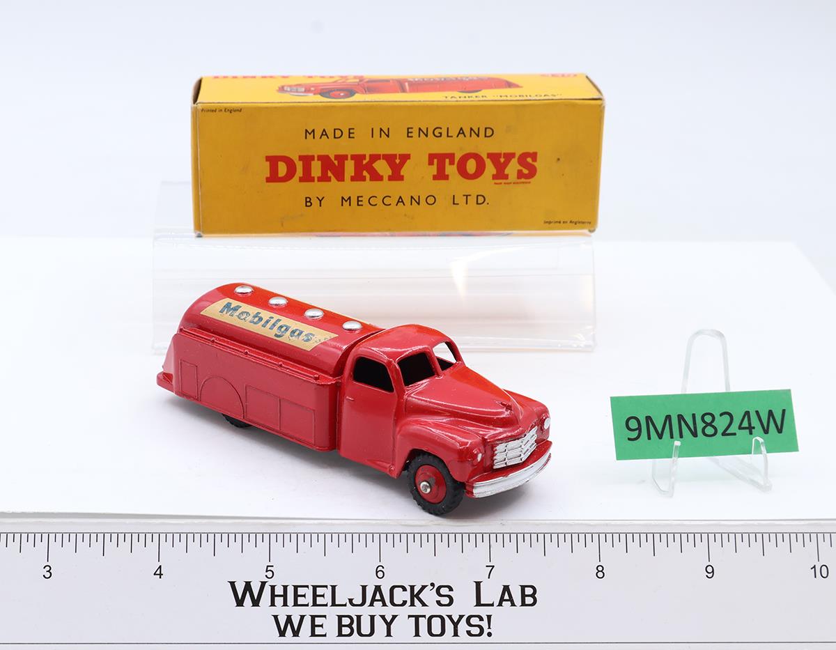 DINKY Toys #440 Tanker Mobilgas Diecast 1958 Vtg Meccano England