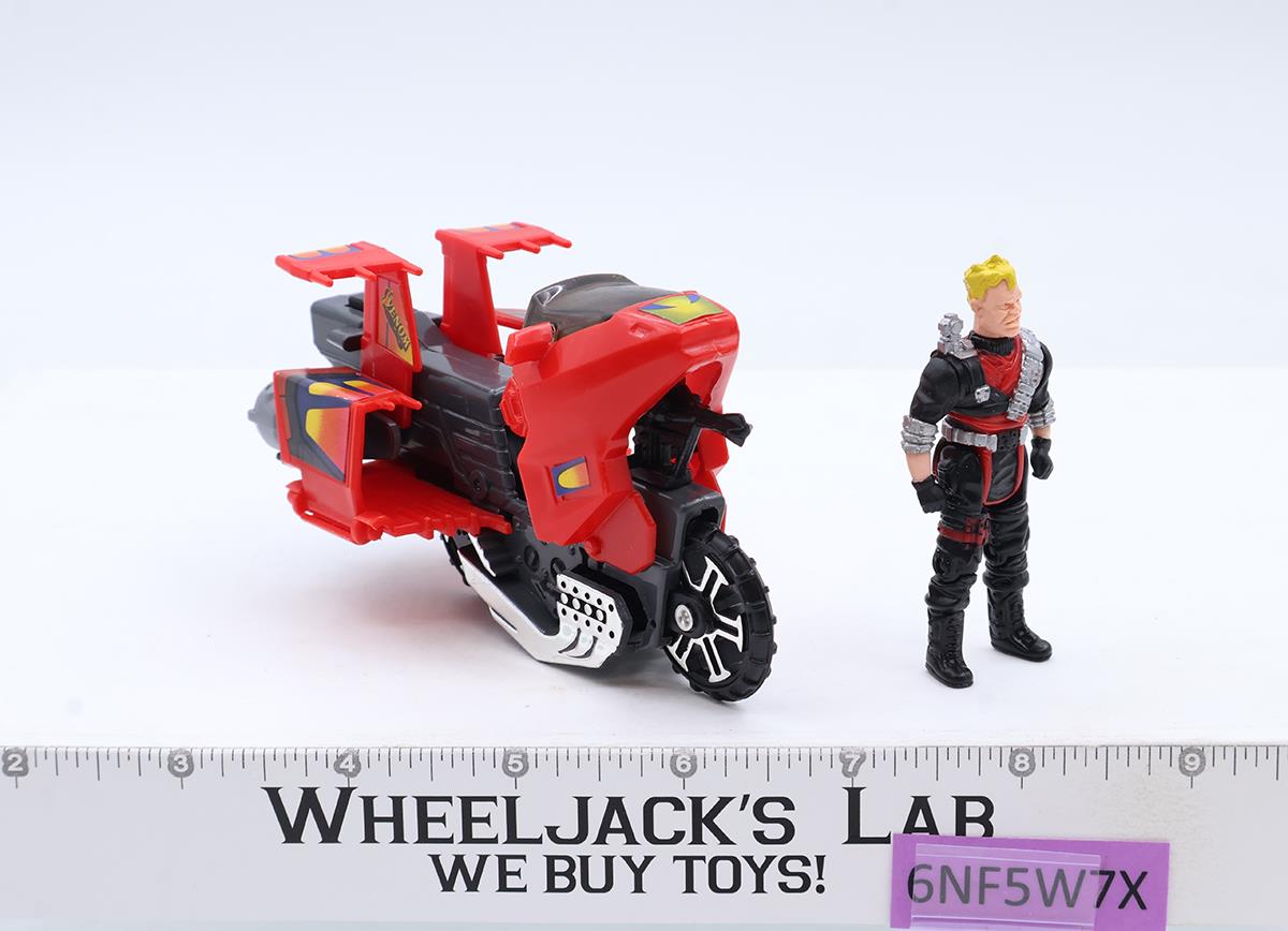 Vampire W/Floyd Malloy 100% Complete M.A.S.K. MASK 1986 Kenner Action Figure