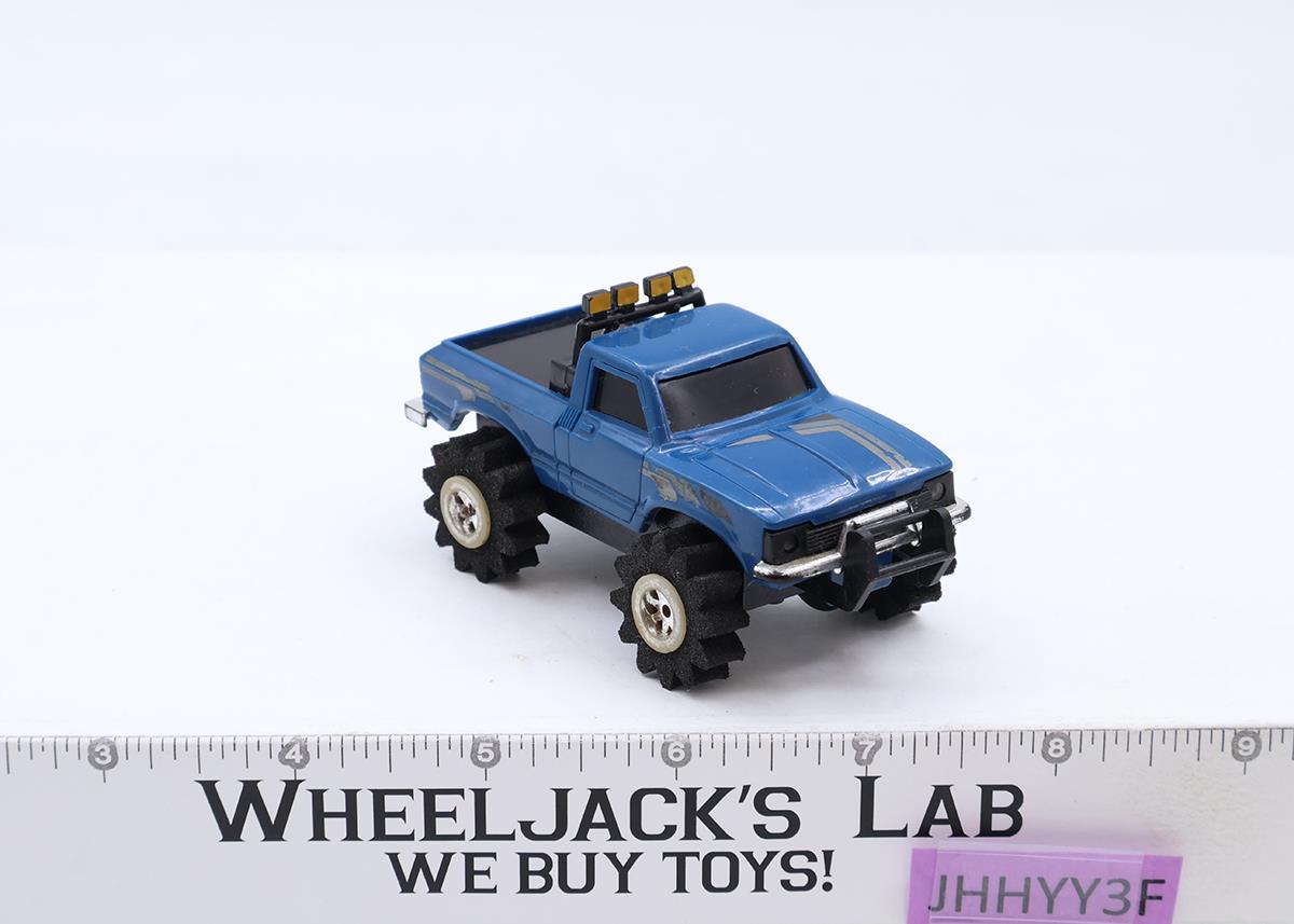 Toyota SR5 Pickup Blue 4x4 Schaper Stomper Rough Rider 1980s Vtg Motor WORKS