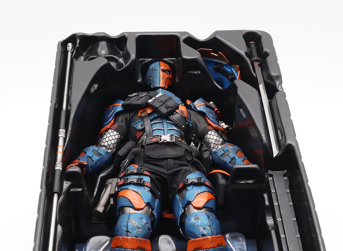 VGM030 Deathstroke Batman Arkham Origins Batman Hot Toys 1:6 Action Figure