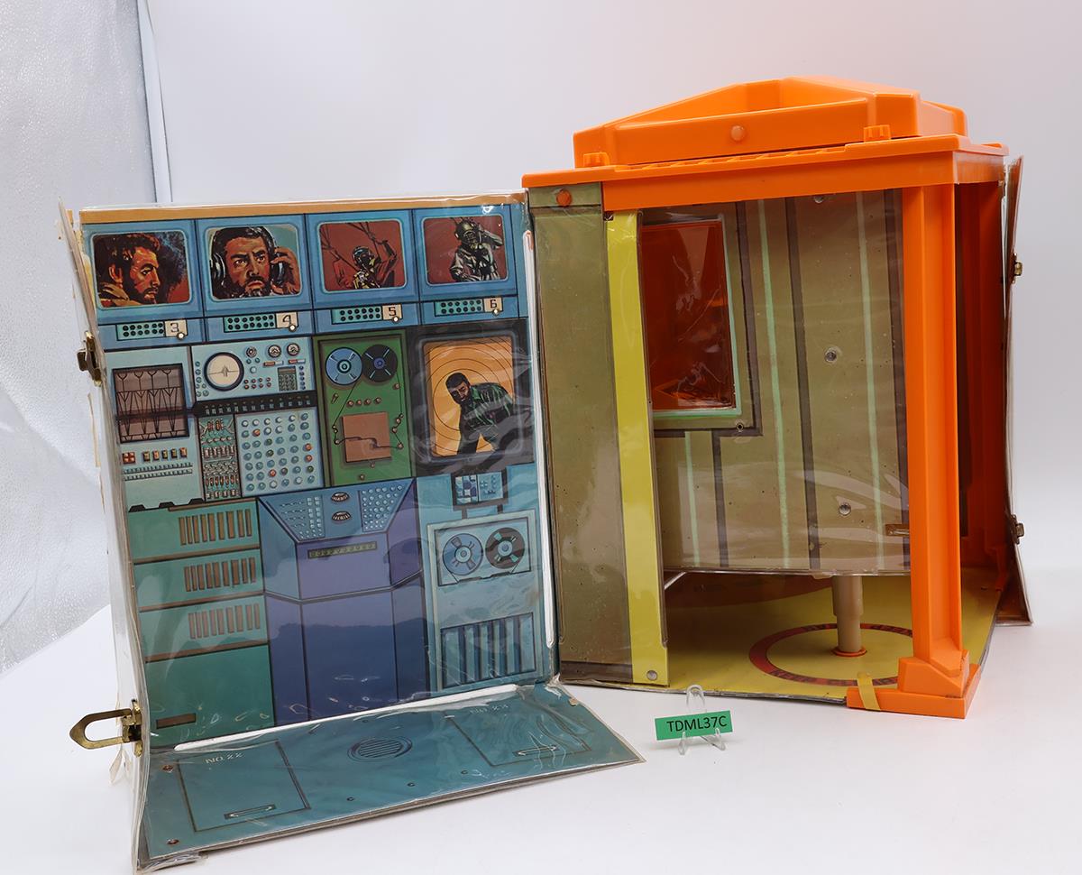 GI Joe Adventure Team Headquarters 1972 Hasbro 12" Action Figure Playset