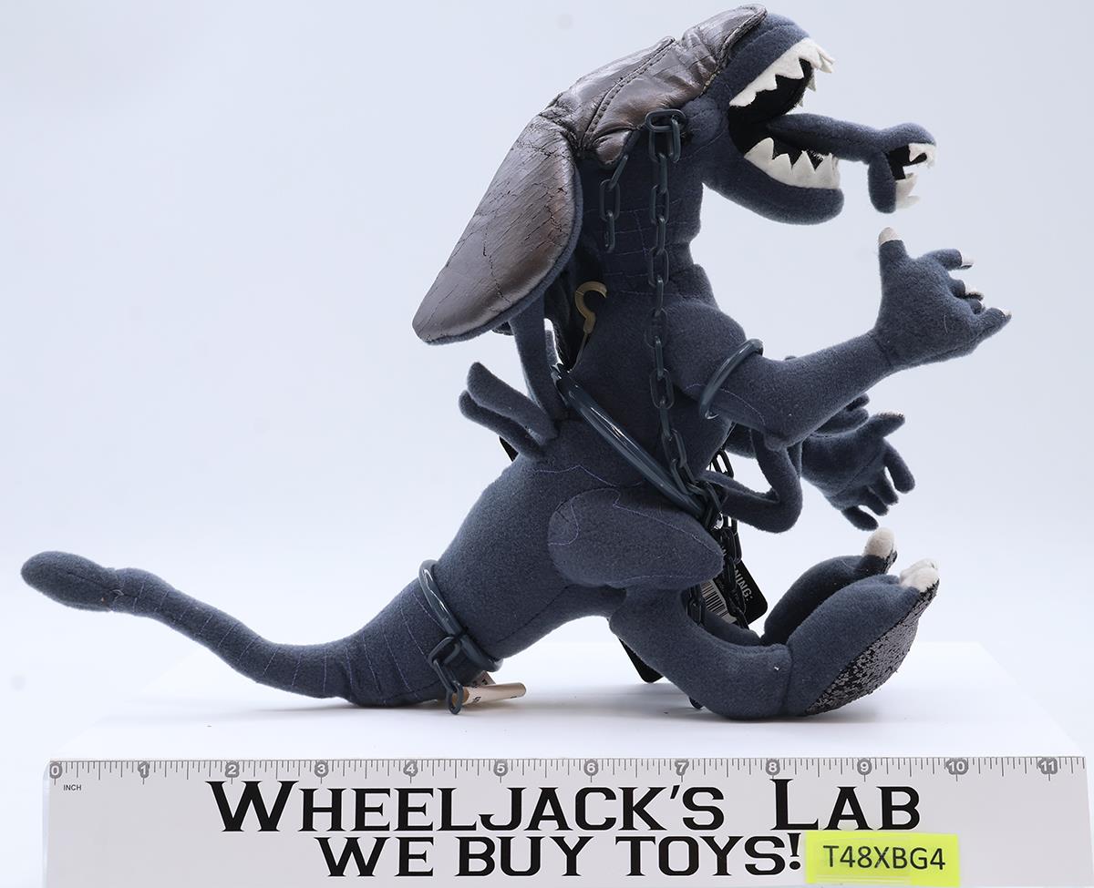 Chained Alien Queen Stuffed Plush Alien vs Predator Diamond Select NEW W/ TAGS