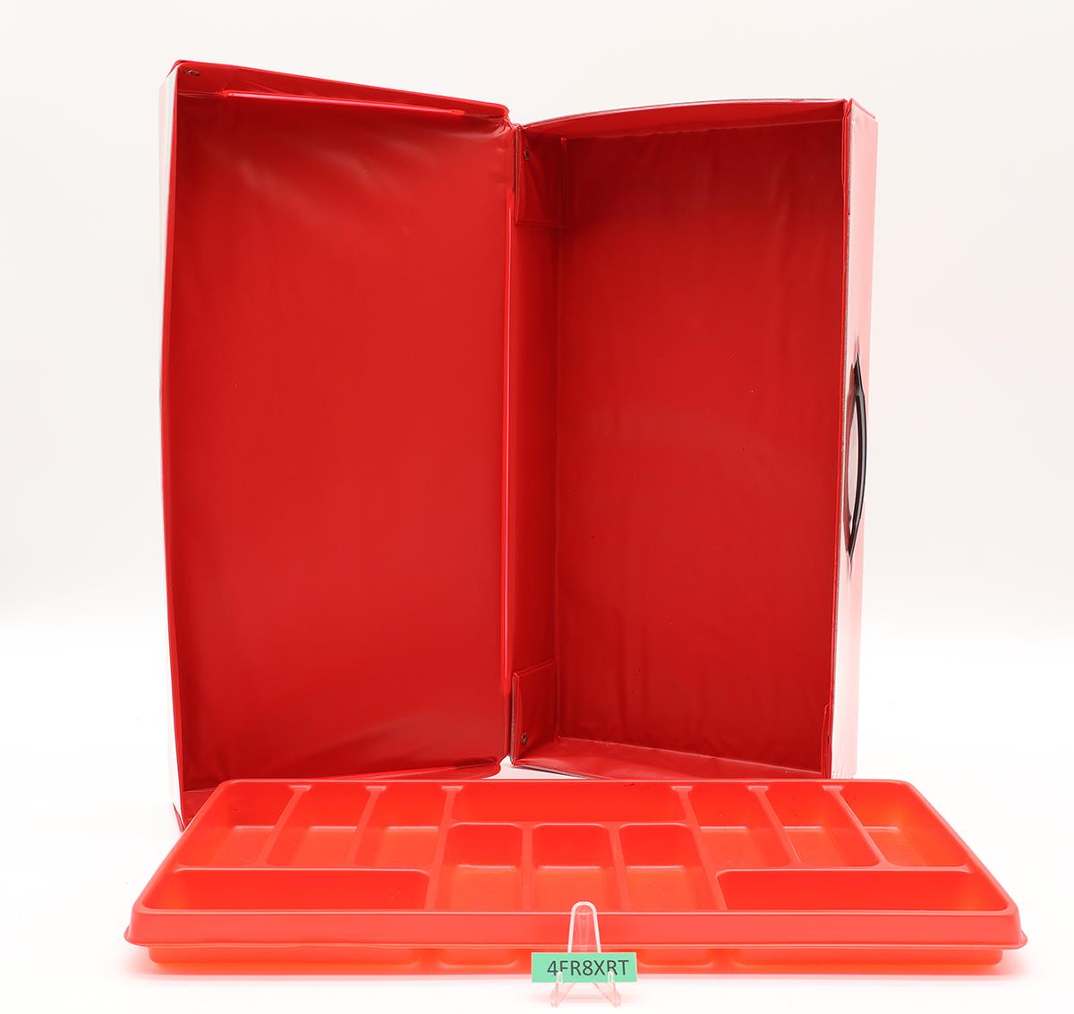 GI Joe Collectors Case 24 Action Figures W/ TRAYS 1984 Tara Toy Accessory