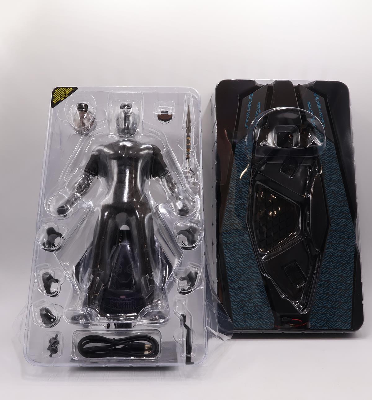 MMS470 Black Panther Marvel Comics Hot Toys 1:6 Action Figure NEW MIB